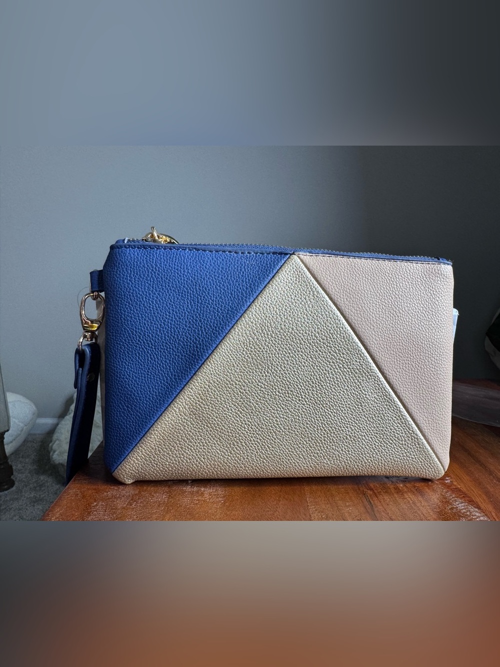 Madison West Geometric Colorblock Wristlet Pouch NWOT - Picture 3 of 6
